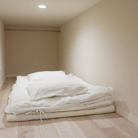 Ferienwohnung Trip Pod Yoshizuka C Fukuoka  Exterior foto
