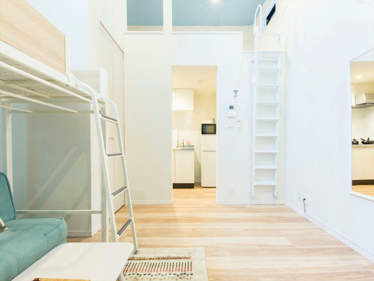 Ferienwohnung Trip Pod Yoshizuka C Fukuoka  Exterior foto