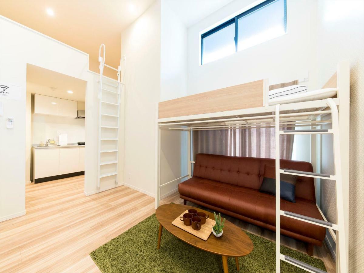 Ferienwohnung Trip Pod Yoshizuka C Fukuoka  Exterior foto